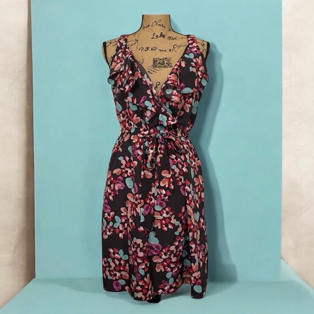 Fynn & Rose Floral V-Neck Sundress Tie Waist Knee-Length Sleeveless NWT Size M